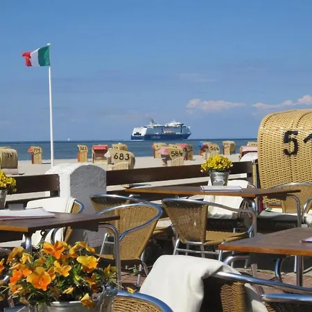 Strandhotel-25 Laboe